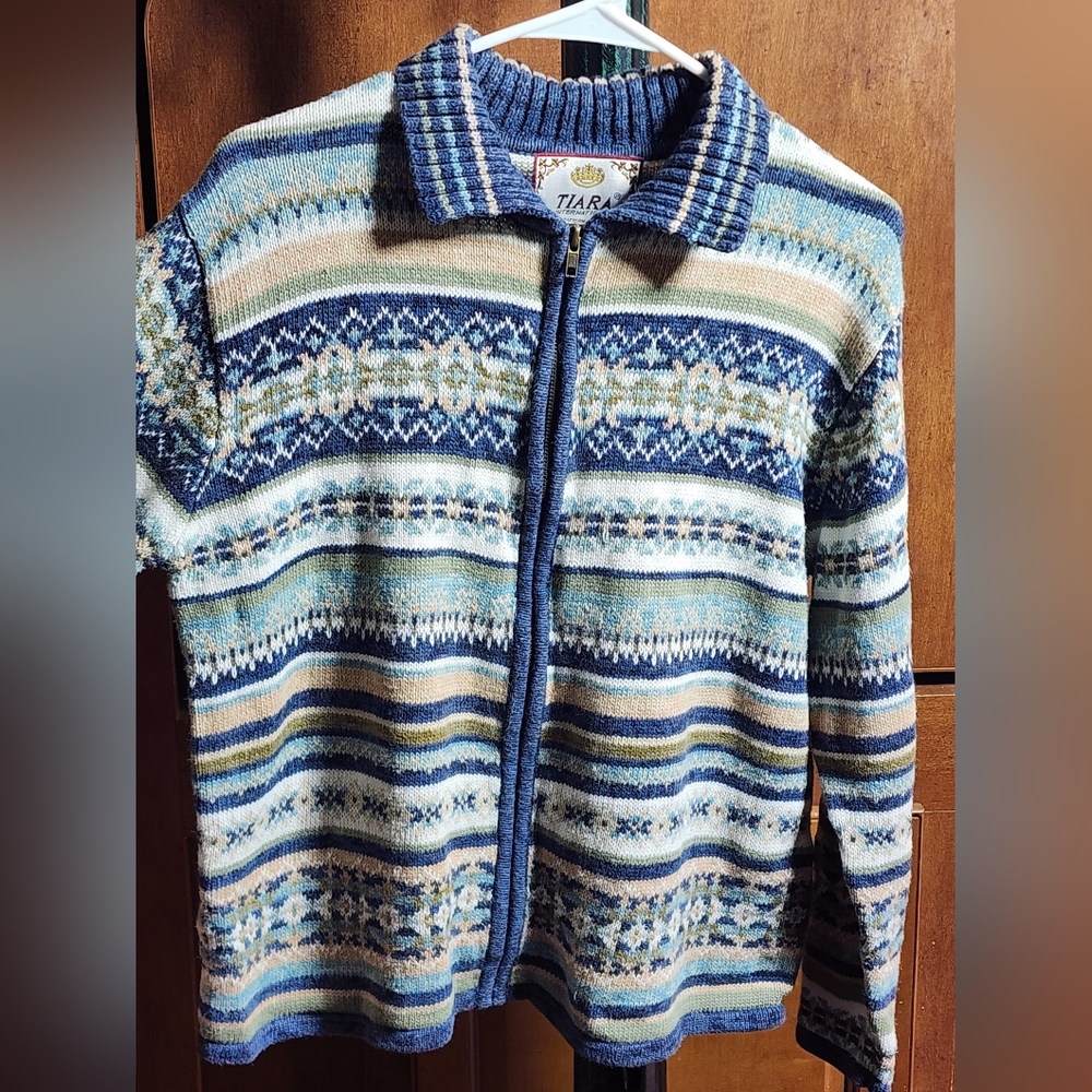 Blue Patterned Men's Sweater By Tiara
